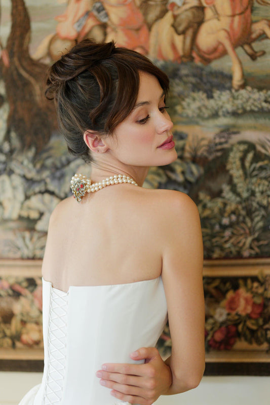 გაქირავება | მარგარეტი + სუზი სახელოები