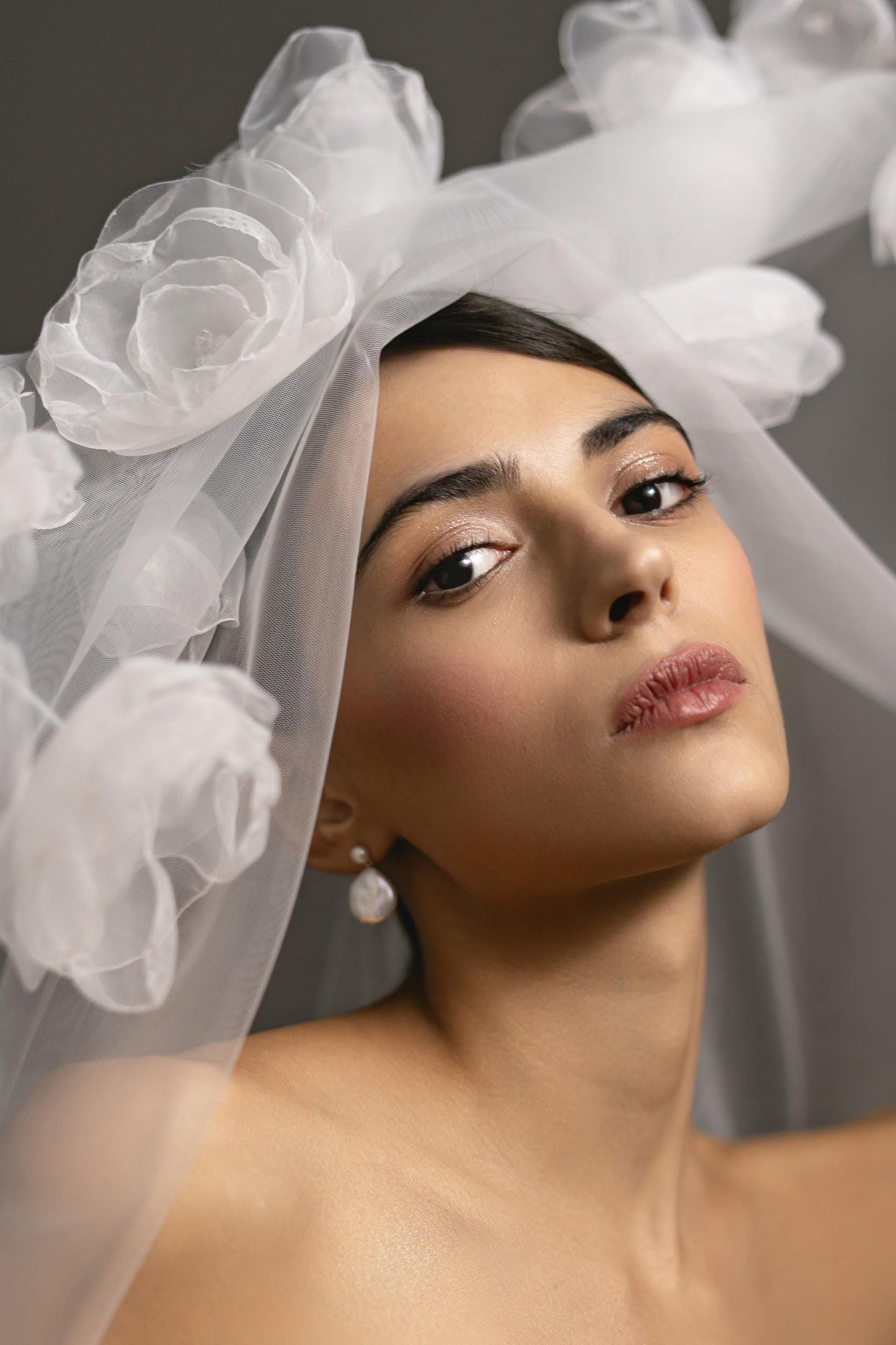 Tamari veil mini