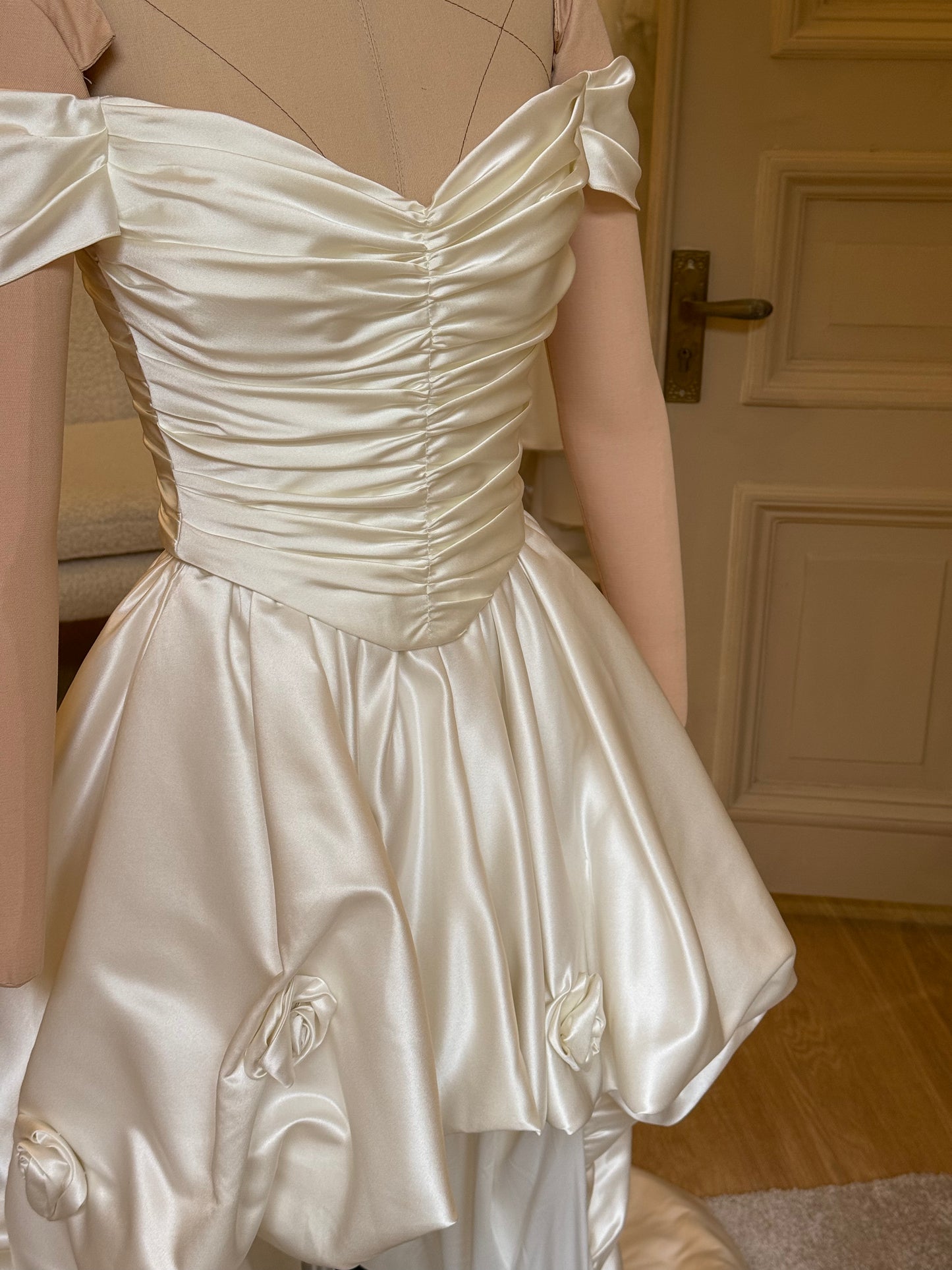 Rent | Leila corset + Leila skirt with flowers