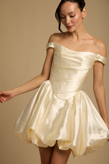 Adelina Mini